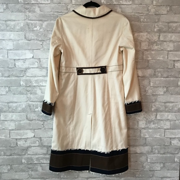 Gorgeous Boden trench coat with fringe - Picture 2 of 4